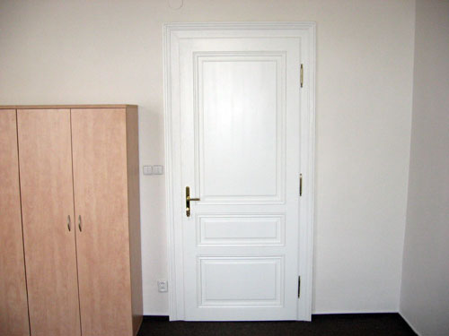 32
